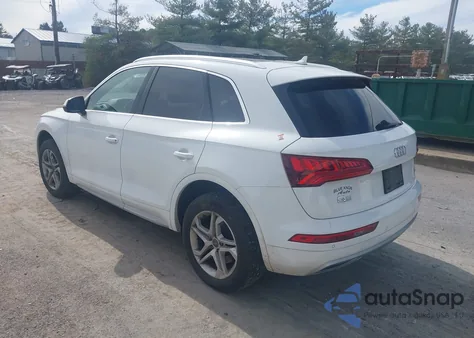 2018 Audi Q5 2.0T Premium/2.0T Tech Premium z USA, uszkodzony, nr VIN WA1BNAFY2J2024247